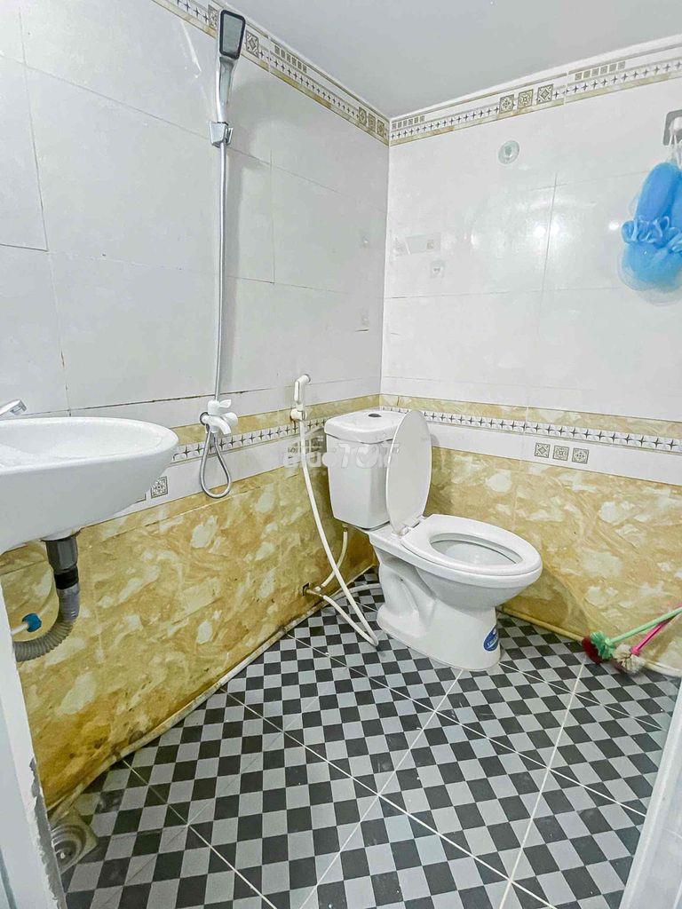 Cho thuê phòng ngay lâm văn bền - 4