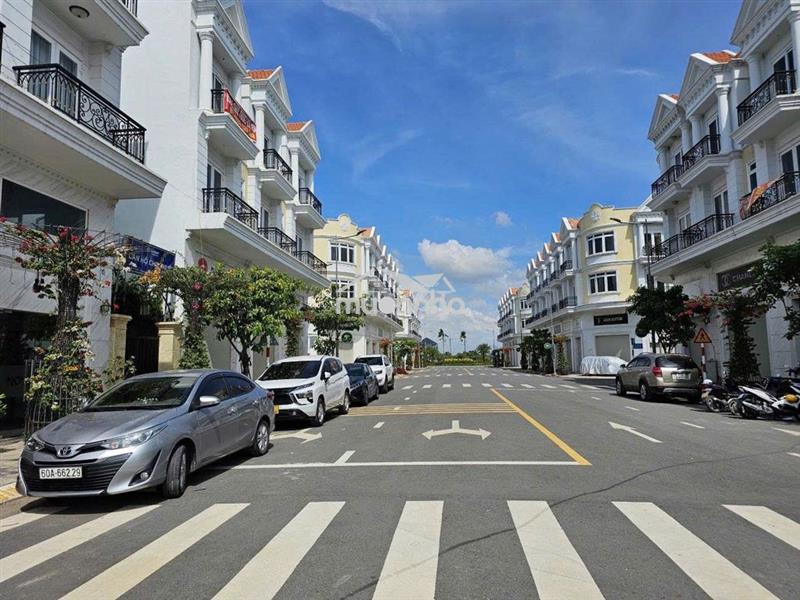 Đất nền sân bay long thành - 100m2 full thổ cư - giá 12triệu/m2 - shr
