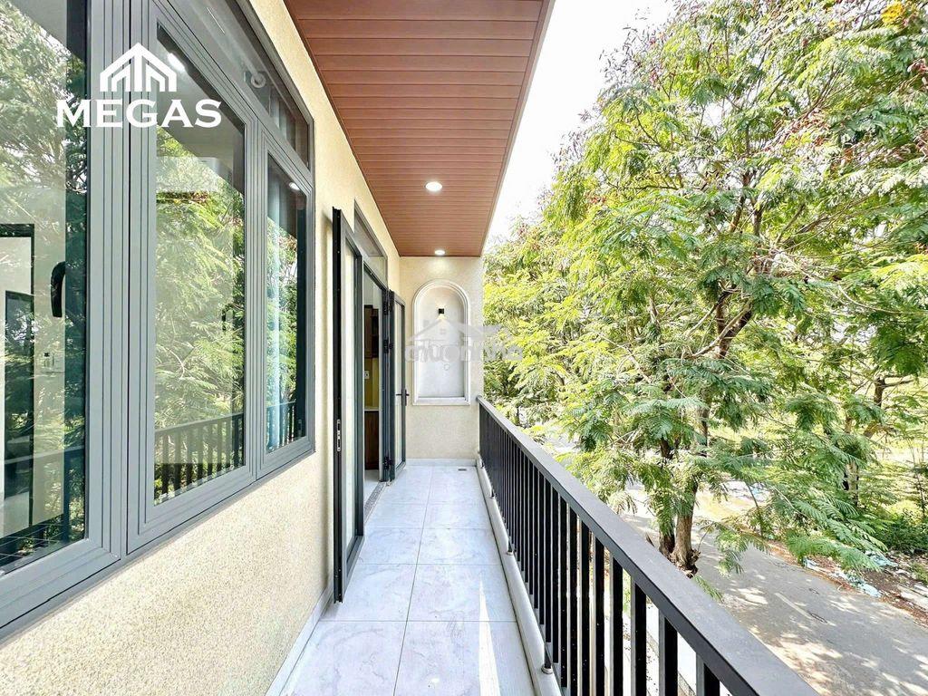 1pn dt 50m2 ban công giá tốt full nt - chỉ có tại quận 2 - 3