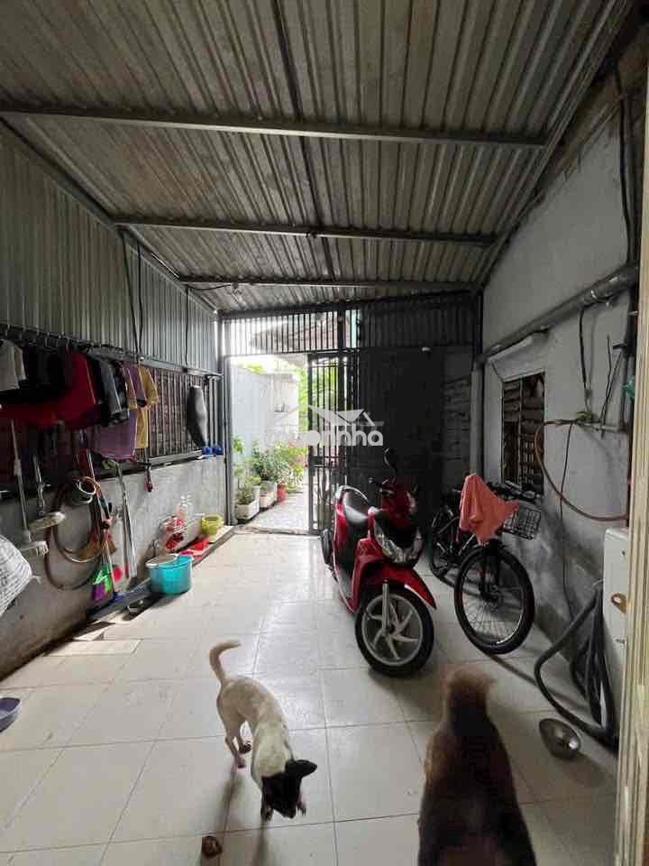 Cần bán gấp nhà 1 trệt 1 lững , sổ riêng thổ cư , ngay chợ bửu hoà - 4