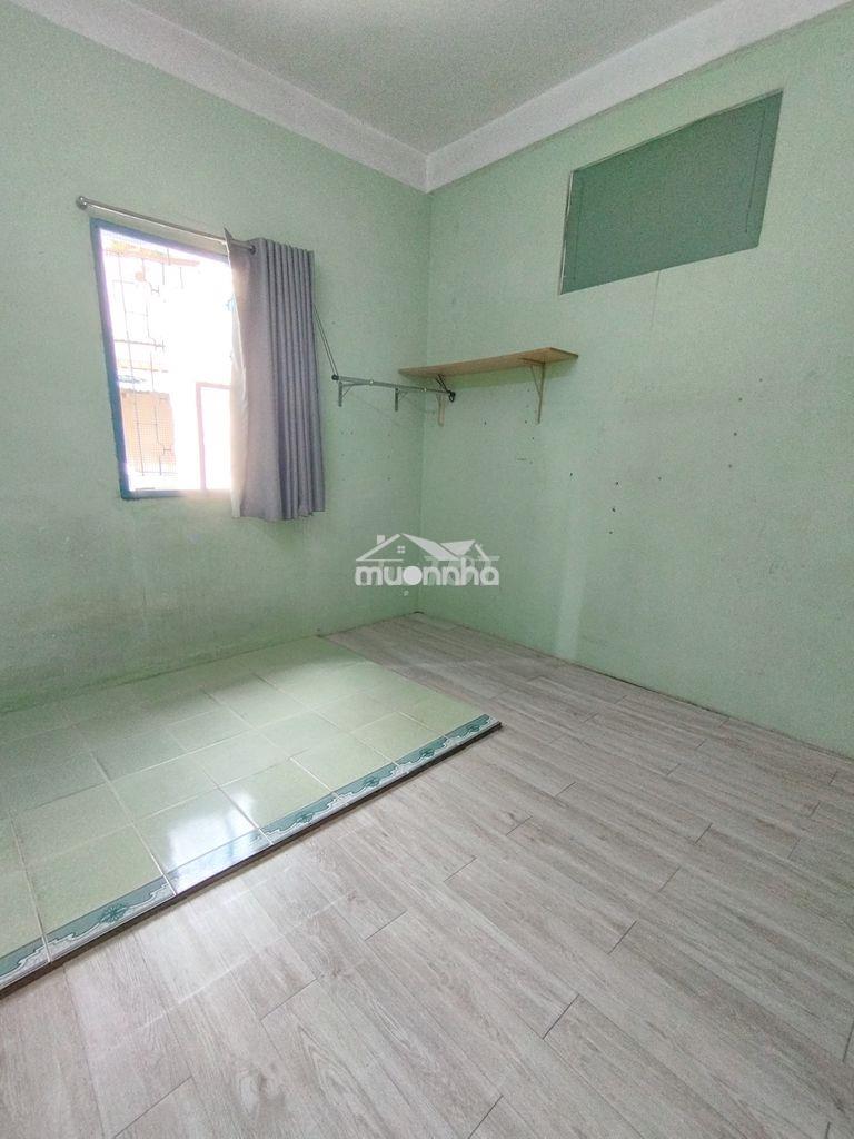 Phòng trọ chính chủ ngay trung tâm quận 1, giá 1tr7 - 3