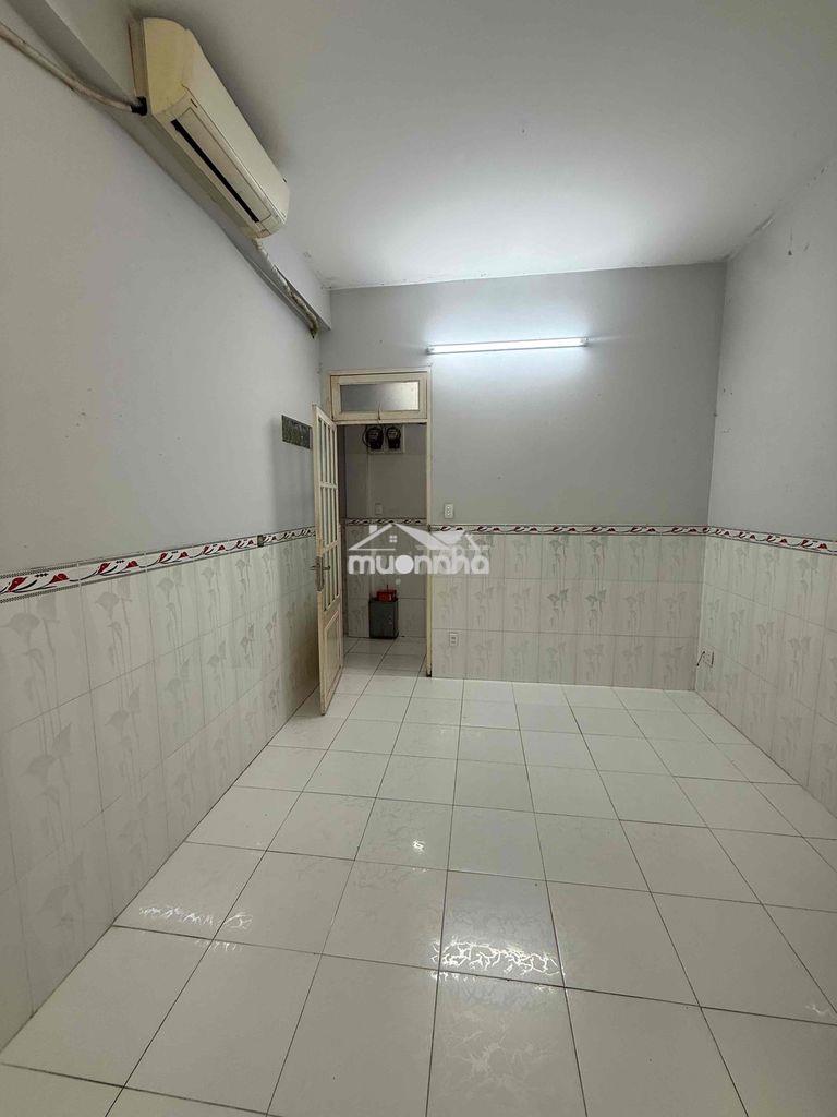 Phòng cho thuê khu vực gần công viên lê thị riêng - đại học bách khoa