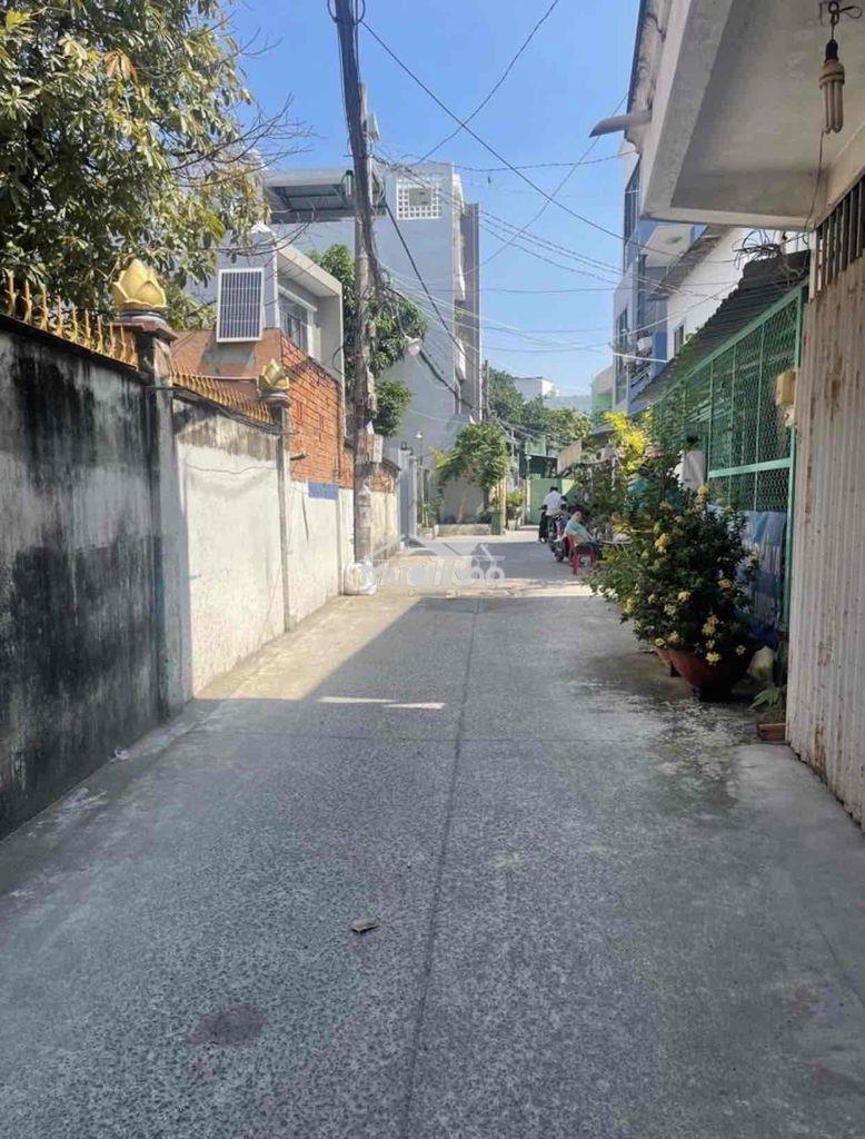 Chủ gấp chia cho con - giảm mạnh 5ty - ngay chợ hoa - bình đông - 188m