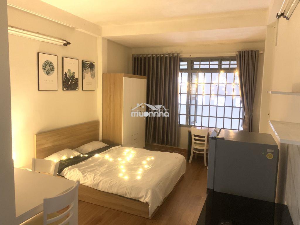 Phòng mới full nội thất trường sa giao với lê văn sỹ q3 - 3