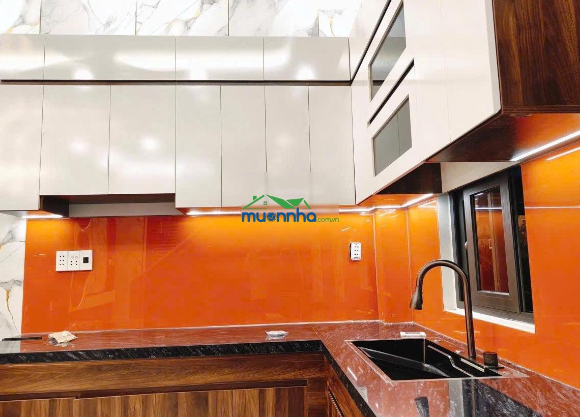 Nhà 4 tầng lầu mới 100% 74m². tỉnh lộ 43 giá tốt chính chủ cần bán.