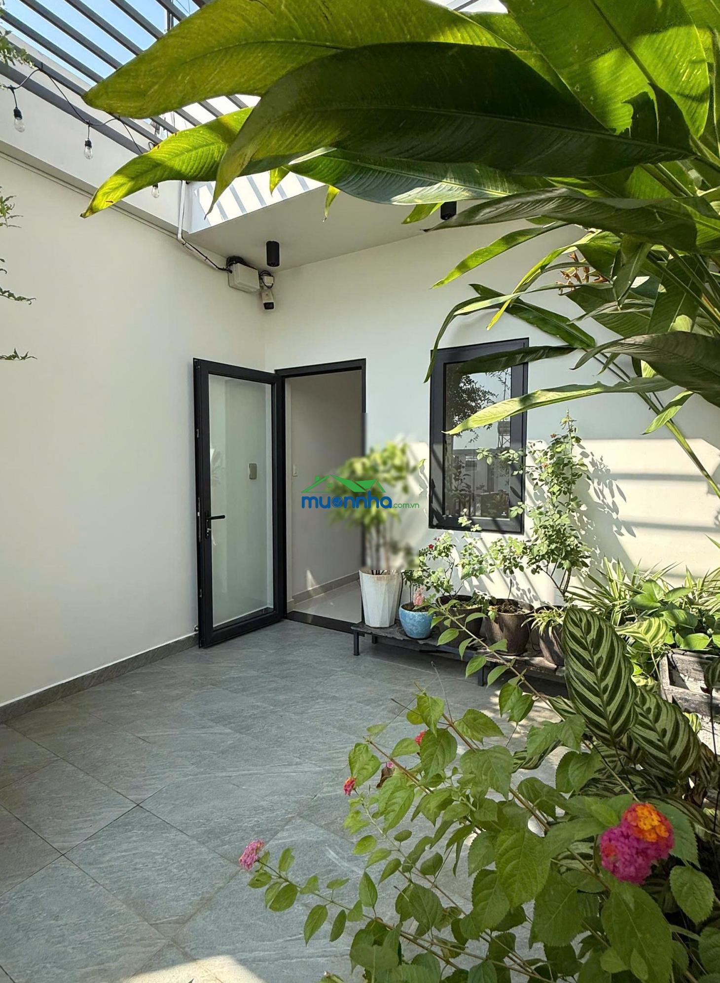 Chính chủ bán nhà 5 tầng tự xây thạnh lộc q12 hẻm xe hơi, gara ô tô trong nhà, sổ hoàn công đầy đủ