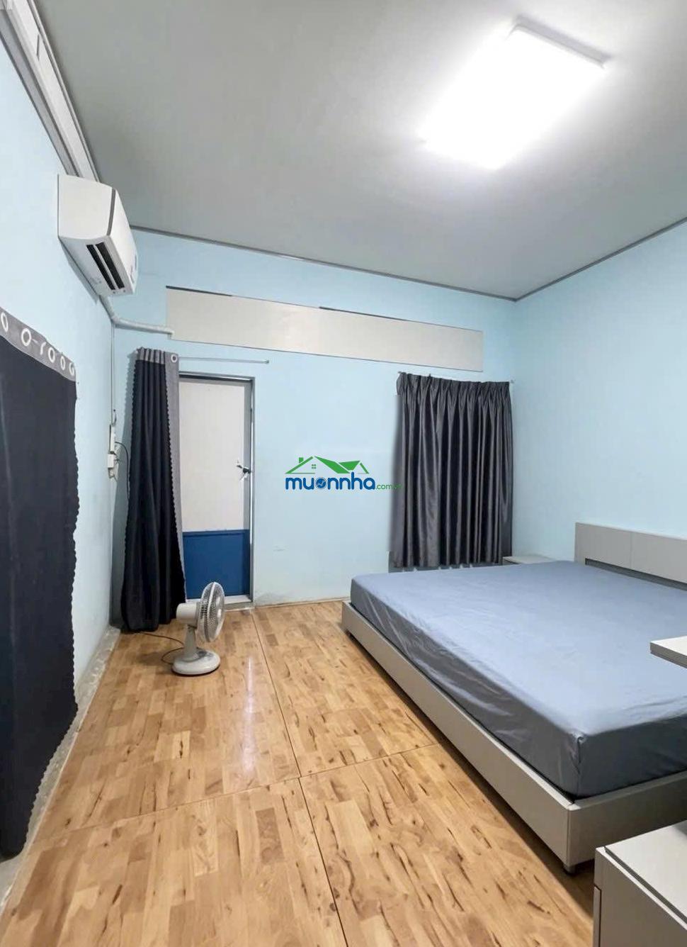 Bán nhà 4m x 16m 2 tầng góc 2 mặt tiền hẻm thông kinh doanh, mở cty đường hiệp thành 42, q12 - 3
