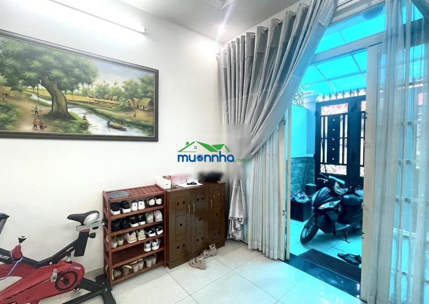 Bán nhà hxh thông 6m phan văn trị, kế cityland, sổ vuông 4*15, 3 tầng, xây ở chắc chắn, hiếm bán