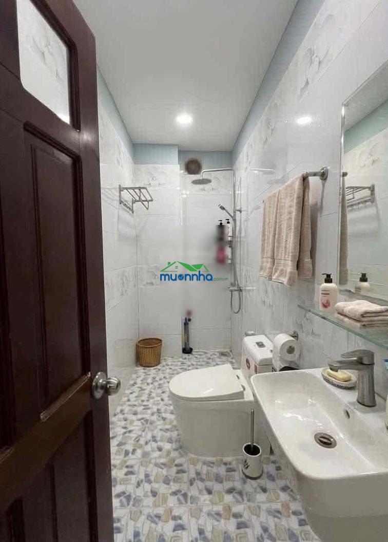 Nhà đẹp hơn 4 tỷ gần vincom q9 thủ đức