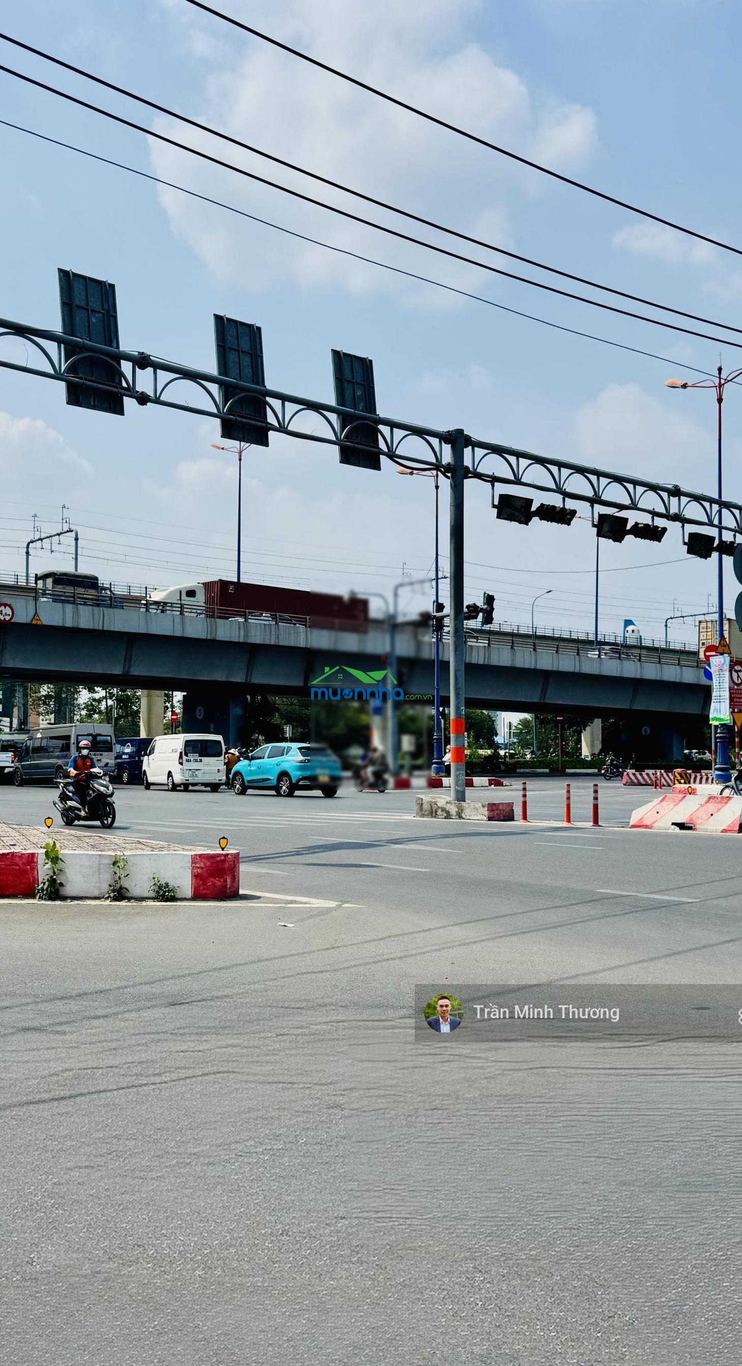 Nhà 2 tầng - hẻm ô tô - gần lê văn việt - ngã tư thủ đức - 2