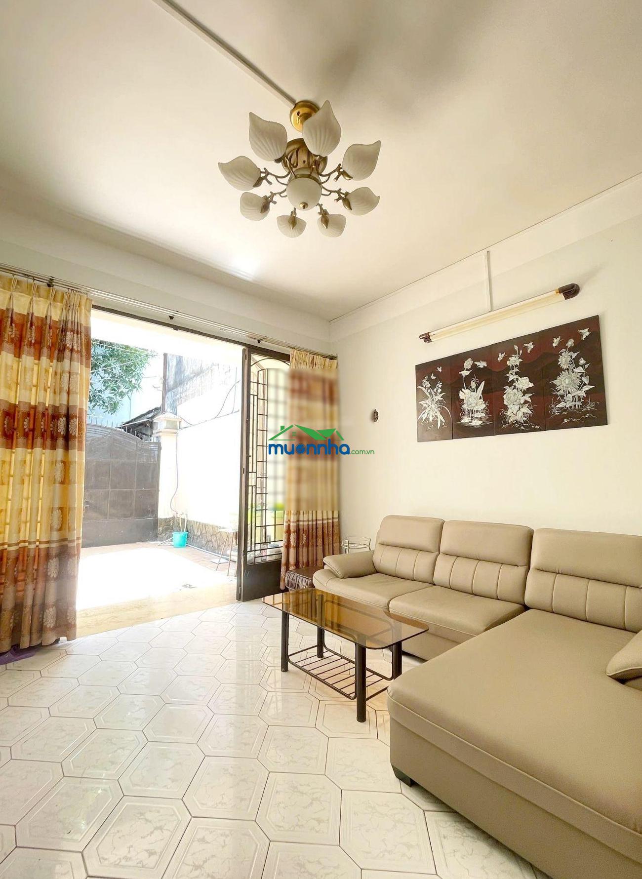 Bán nhà cực đẹp hẻm xe tải vào nhà ngay vòng xoay lê đại hành. - 3