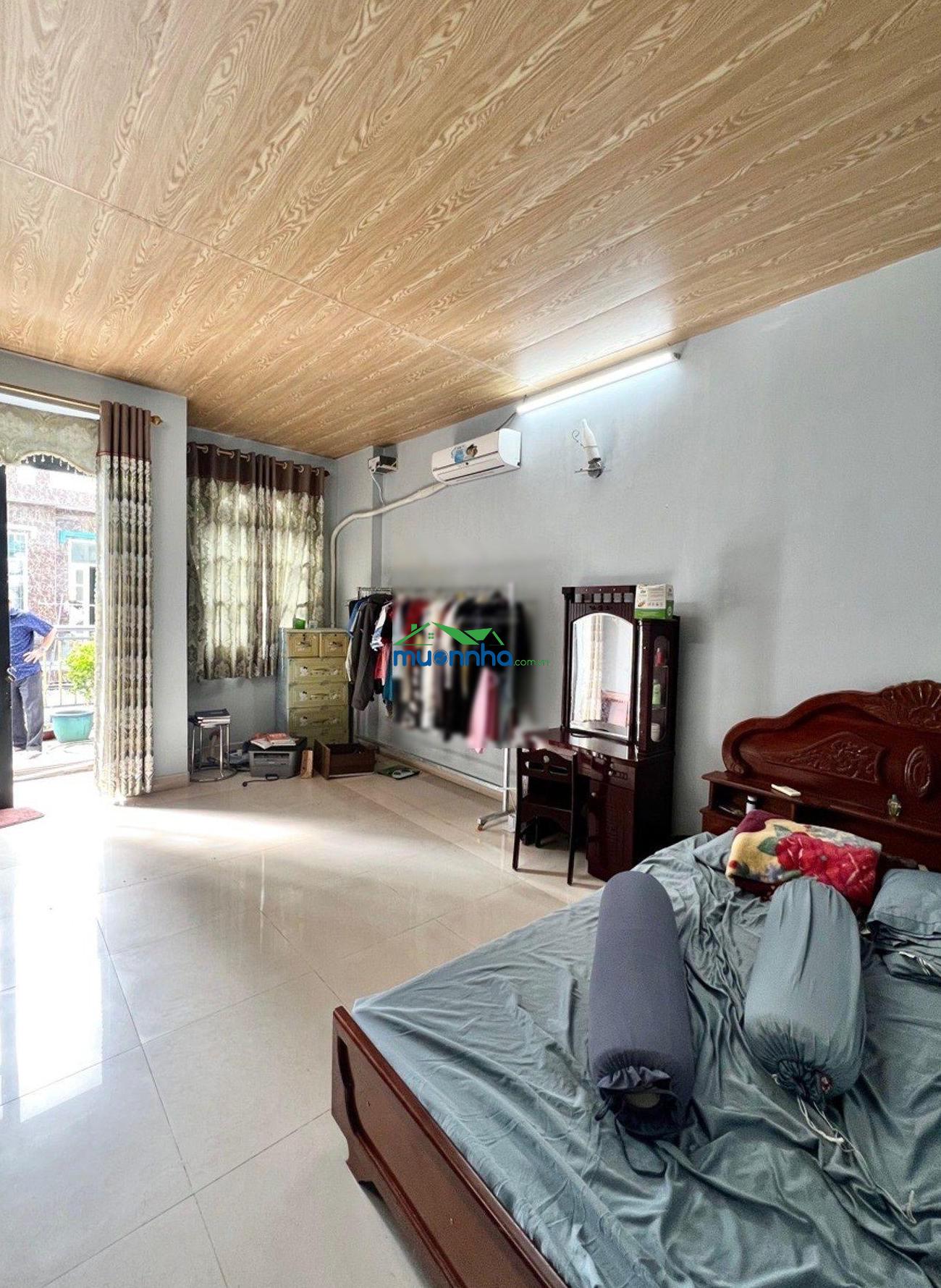 Nhà đẹp 2 mặt thoáng - gần chợ bà hom - 3 tầng - (4x17m) - 4pn - sát tỉnh lộ 10 - chỉ: 6.695 tỷ - 2