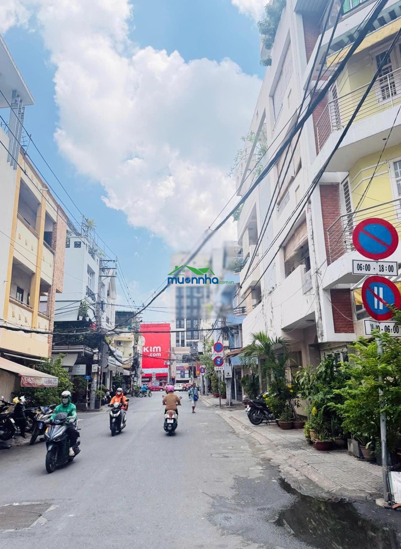 8. x tỷ - cozy residence đoàn thị điểm - 10' tới sân bay - xe hơi đỗ cổng - 3.5x13.5m - 4 tầng btct