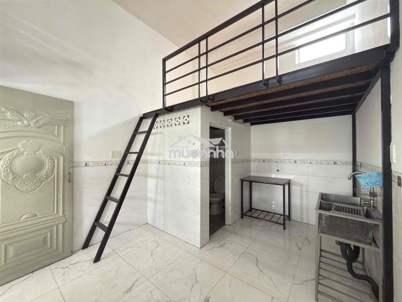 Phòng gác cửa sổ trời thang máy_cuối nguyễn oanh p17 qgv_máy giặt chun