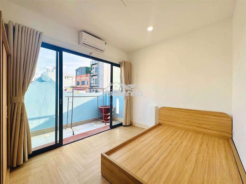 Phòng ban công cực thoáng gần đầm sen, đh văn hiến, đh hồng bàng