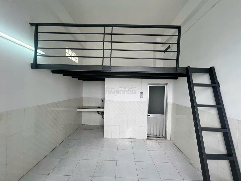Phòng trọ giá rẻ tại quận bình tân ngay mã lò rộng 30m2 nhận xe điện - 2