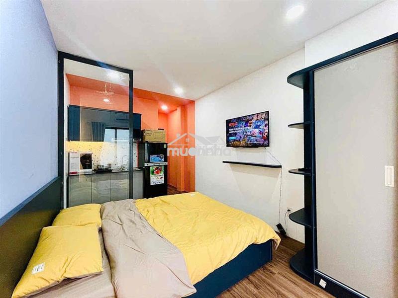 Studio cửa sổ đi bộ qua ueh gần huflit bách khoa vạn hạnh mall