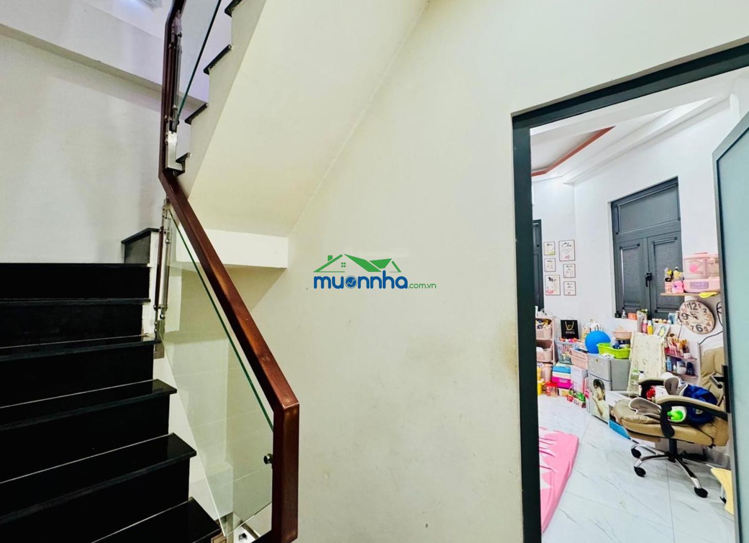 Nhà đẹp 4 tầng - hẻm xe tải tránh - dt: 48.9m2 lô góc - 4 tầng - 5pn, nhỉnh 5 tỷ - 4