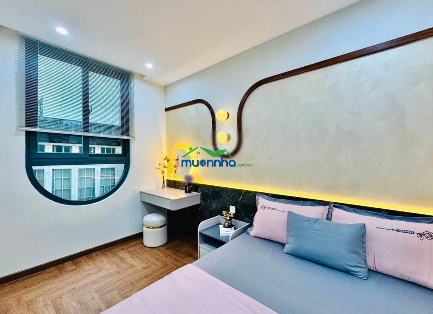 Sát bên nguyễn gia trí nhà đẹp xây mới 40m2 4 tầng sân thượng, 3 ngủ master, hẻm dân trí 7.x tỉ