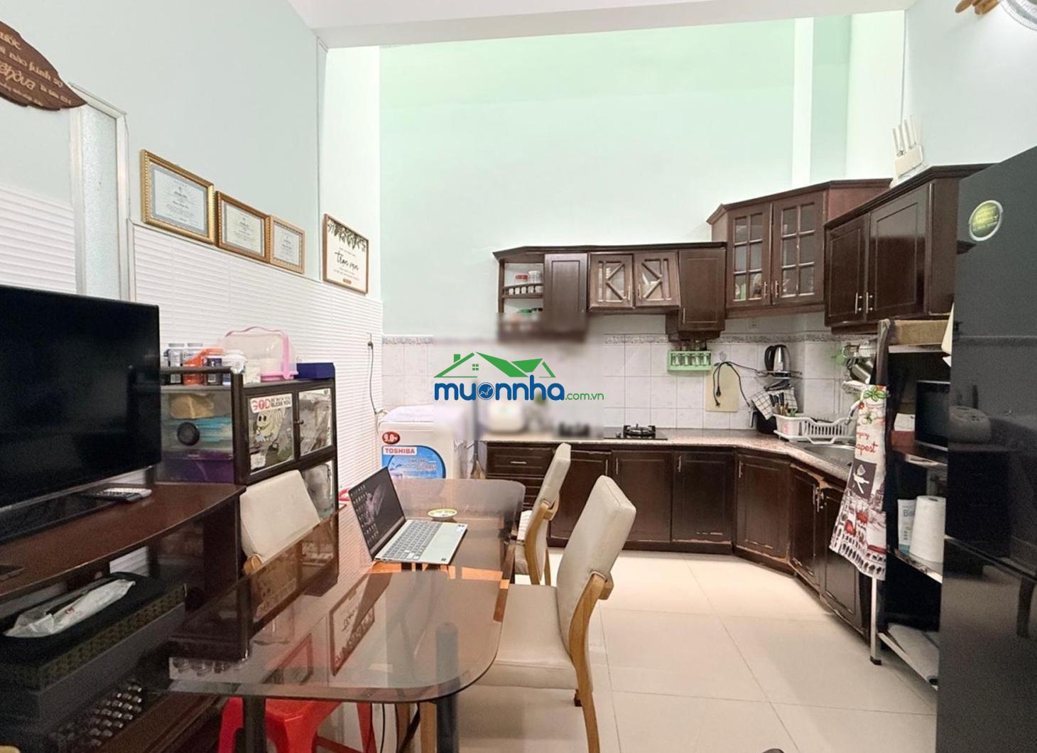Bán nhà 3 tầng hẻm xe hơi 6m thới an, quận 12. 92.5m2 chỉ 4 tỷ / q12