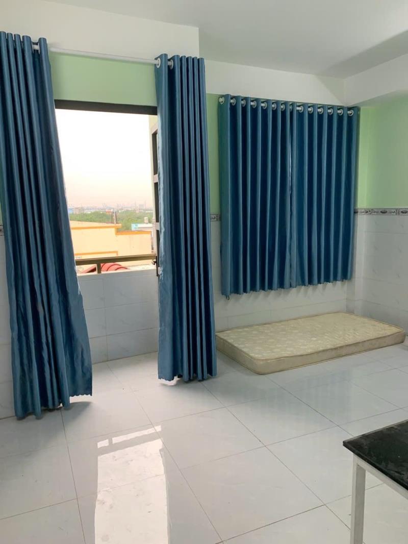 Phòng gần đh fpt, hutech cơ sở e, rộng rãi thoáng mát, có nội thất, máy lạnh