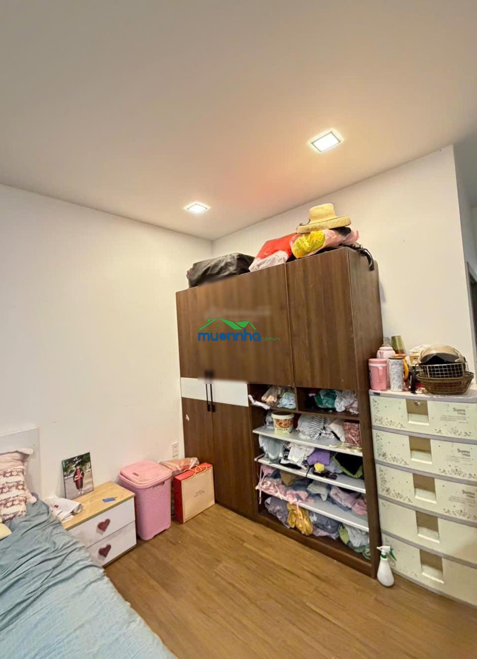 Bán nhà đẹp full nội thất khó kiếm căn thứ 2 giá tốt vị trí khu này. - 2