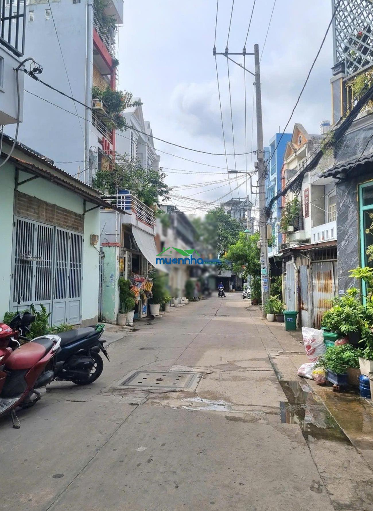 Nhà đẹp 3 tầng 4x20m hẻm xe hơi sát mặt tiền lâm thị hố p. trung mỹ tây quận 12