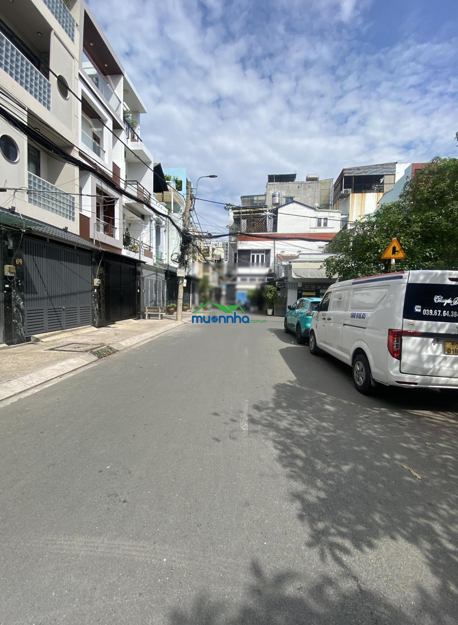 Mặt tiền nội bộ p. tân sơn nhì - kc 4 tầng kiên cố - hẻm xe hơi né nhau