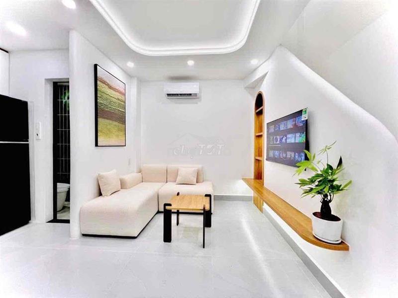 Full nt ở ngay - 3 tầng kiên cố hoàn công đủ - 2pn wc  khép kín