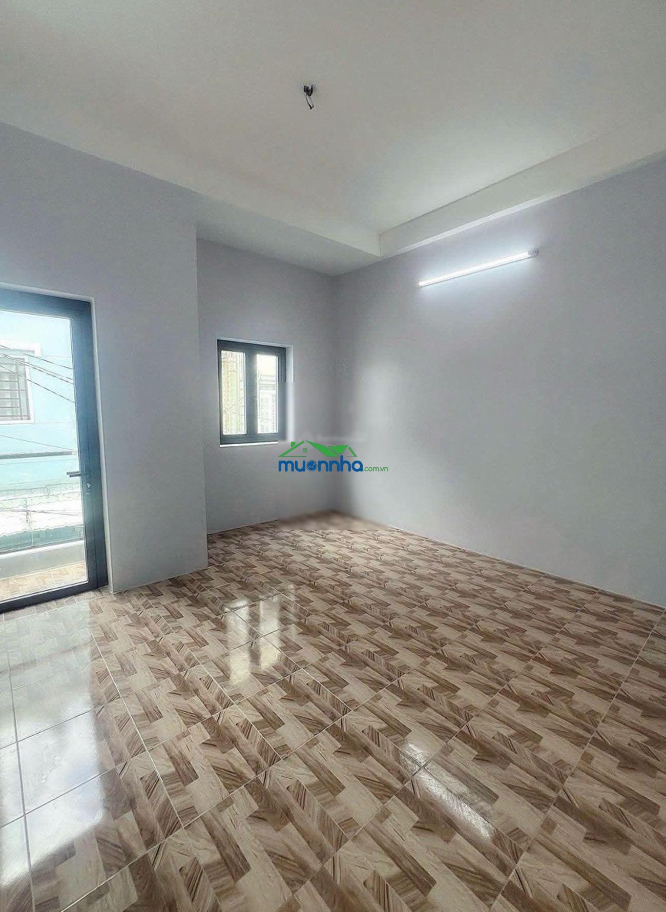 Hẻm hậu giang quận 6 ngang lớn 4.3m x 12.3m, 3 tầng có phòng ngủ dưới trệt, chủ chào 6.35t còn tl