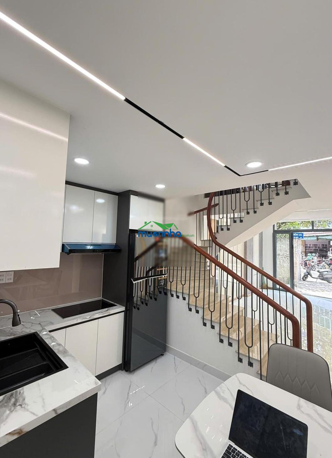 Giảm sốc còn 8.5 tỷ! nhà góc 2 mặt tiền hồng lạc, sát cc bàu cát, 4 tầng mới đẹp, kinh doanh đỉnh