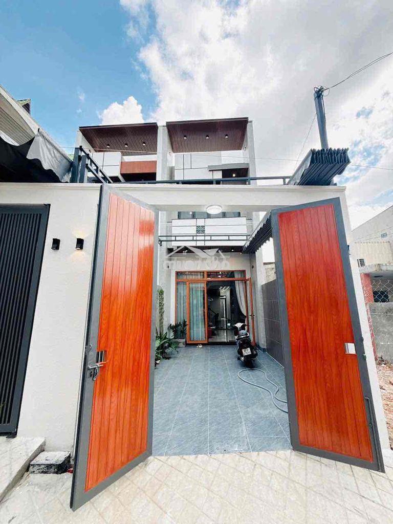 Bán nhà phố - hoàn công- 3pn - sân ô tô - gần chợ phúc lâm- giá: 4550