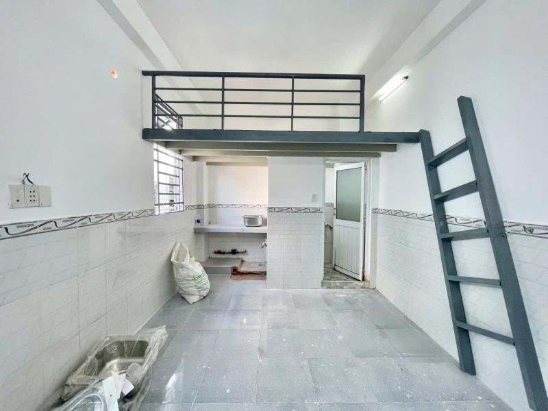 Phòng bancol cửa sổ thoáng mát ngay đại học văn lang - 2