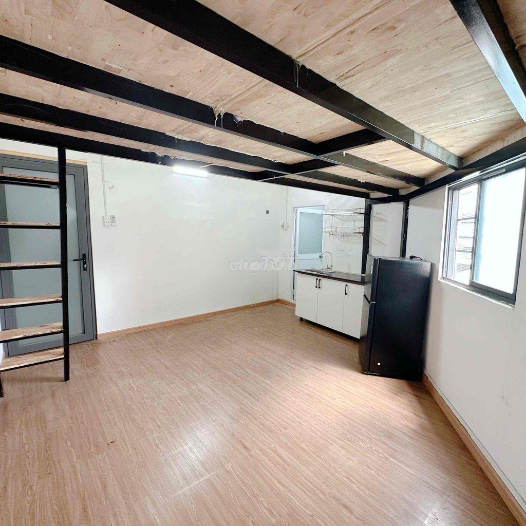 Duplex cửa sổ trời gác cao 1m8 - 3