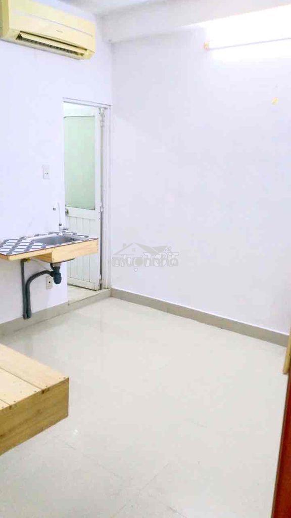 Phòng tây thạnh, tân phú giá rẻ. an ninh. đường lớn, nhiều cây xanh