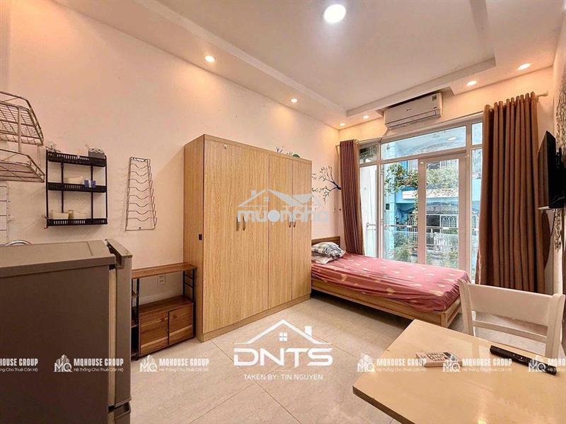 Phòng trọ quận 1 full nội thất ban công gần đh văn lang,hoa sen, metro