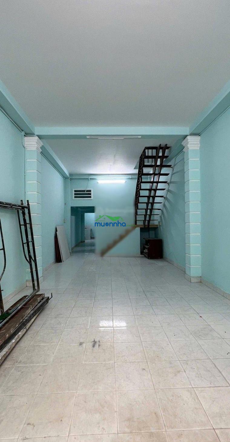 Hẻm ô tô 5m - chợ xóm mới - 81m2 - chỉ 6 tỷ 3