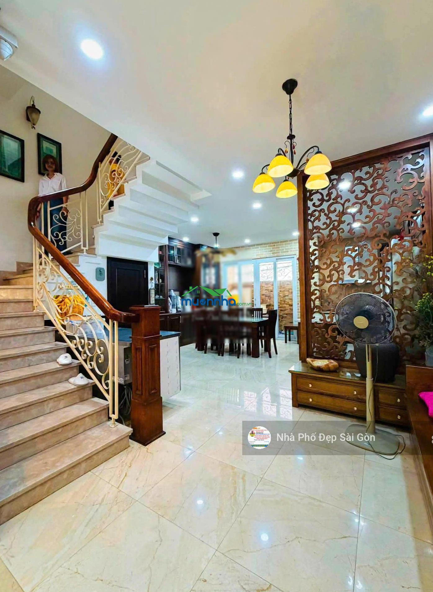 Villa phố hxh 12m đường c1, p13, tân bình. dt 6x15m, đúc 3 lầu, nhà đẹp, nội thất cao cấp - Ảnh 2