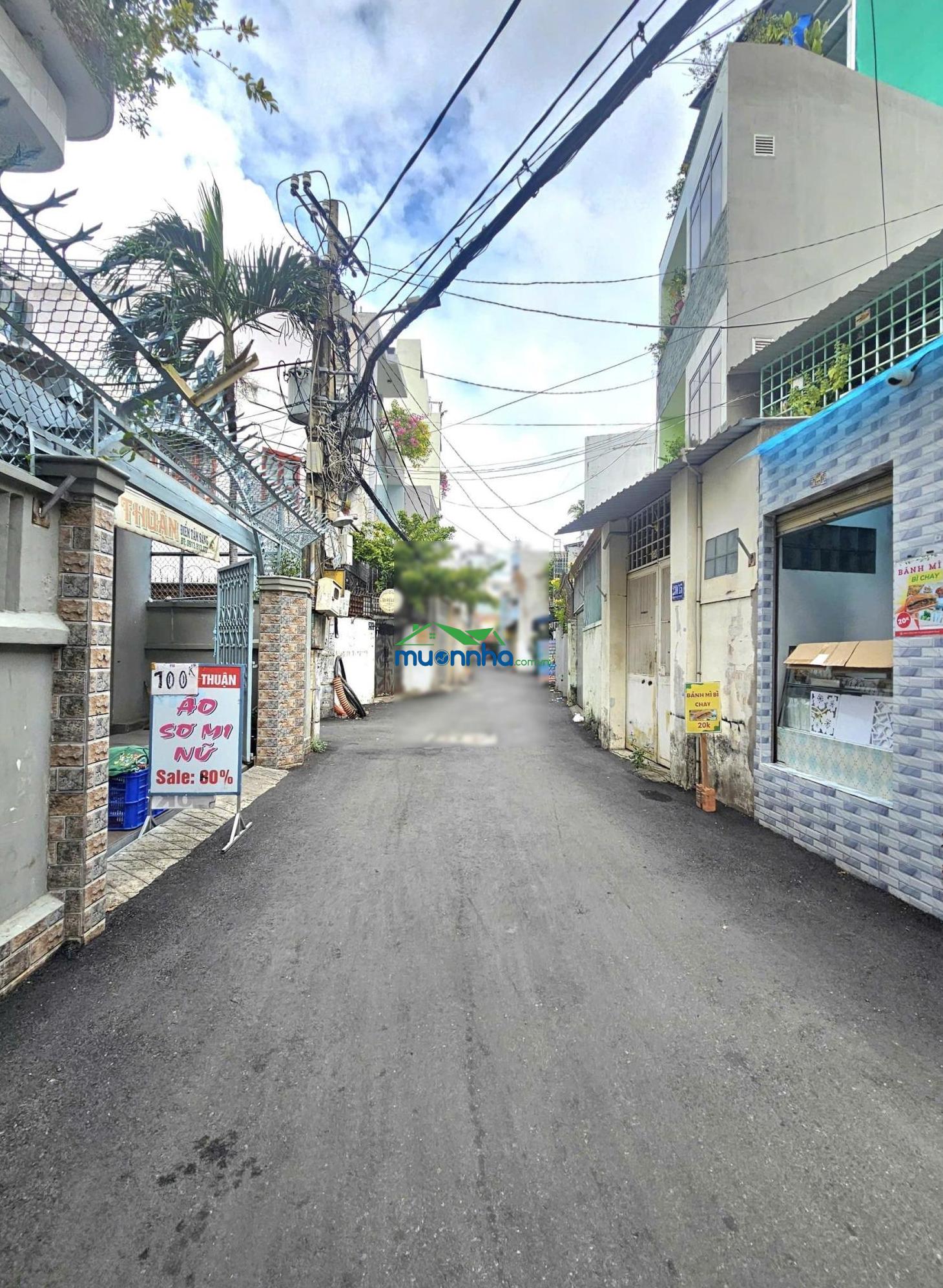 Hẻm xe hơi quay đầu trước nhà cách mặt tiền phan văn trị chỉ 1 căn nhà - trệt lầu 45m2 cn