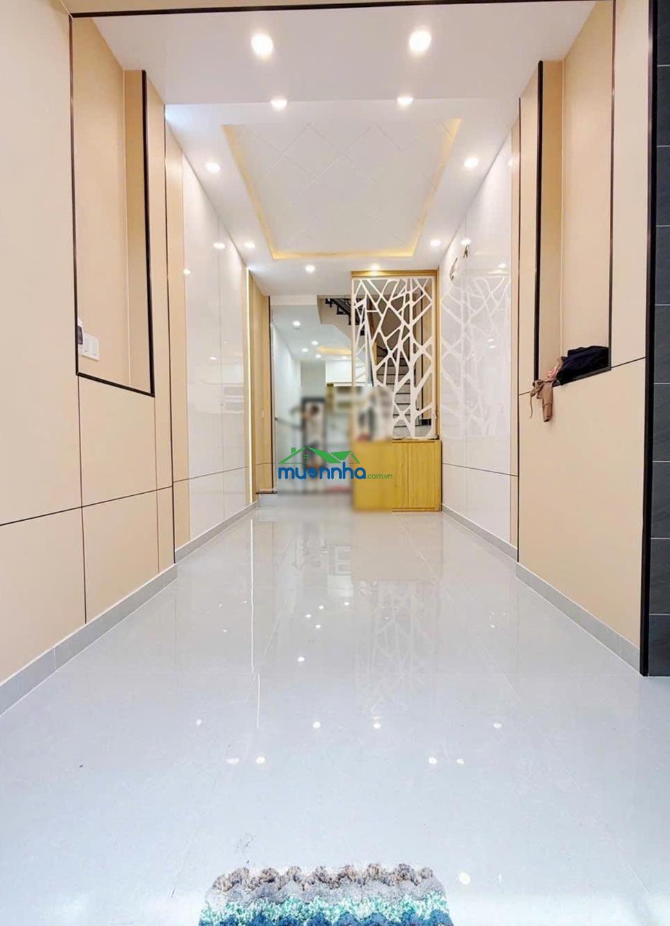 Bán nhà đẹp 2 tầng vào ở ngay khu nhà thờ đường xóm chiếu. gần chợ - 2