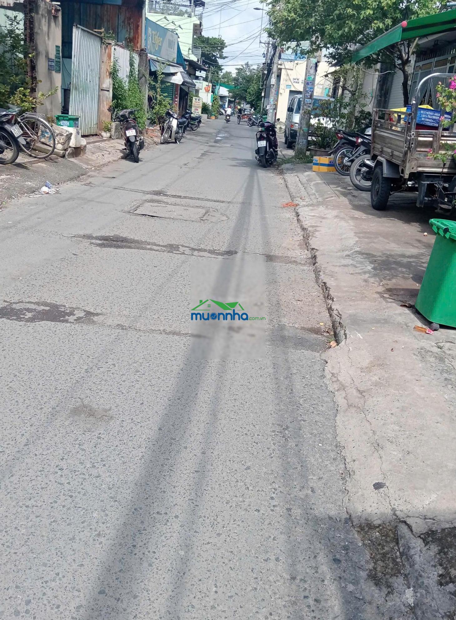Chủ giảm 300 triệu chỉ còn 5.5 tỷ tl mặt tiền liên khu 5 - 6, bình hưng hòa b, bình tân - 4