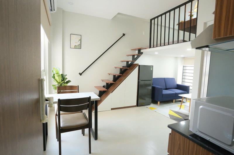 Duplex thang máy, hầm xe cửa sổ lớn đi bộ tới đại học hồng bàng, uef, hutech, bờ kè hoàng sa quận 1
