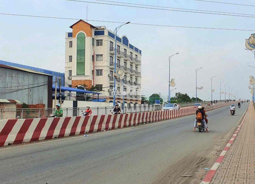 Cho thuê toà nhà nguyên căn view sông - 3