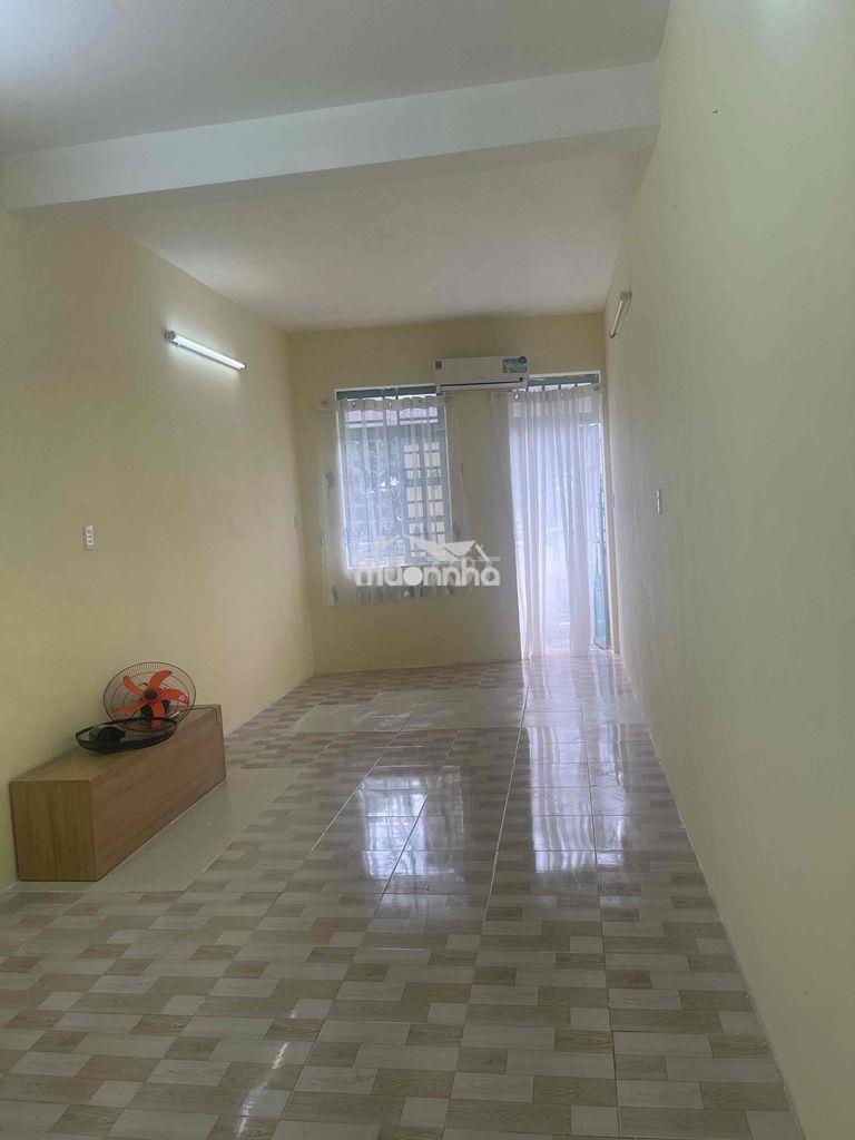 Phòng trọ 1 tầng lầu có ban công bình thạnh - 2