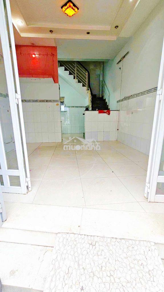 Cho thuê nhà hẻm xe hơi 8m âu dương lân p3 q8 1 trệt 3 lầu – giá 12 tr - 2