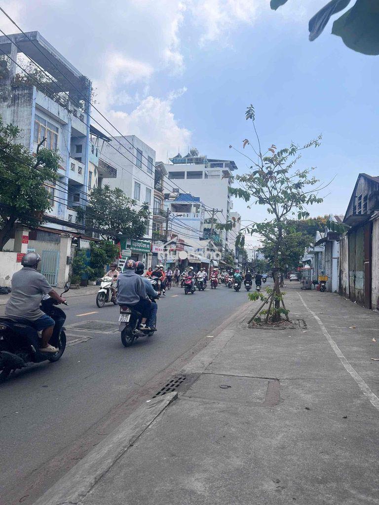 Mặt tiền tôn thất thuyết quận 4, 225m2, ngang 6.2x35m, nở 6m