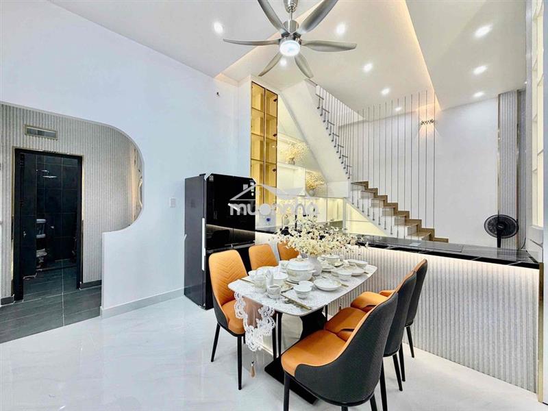 Huynh tấn phát , thị trấn nhà bè hẻm 1622 , diện tích 60mv ,hoàn công