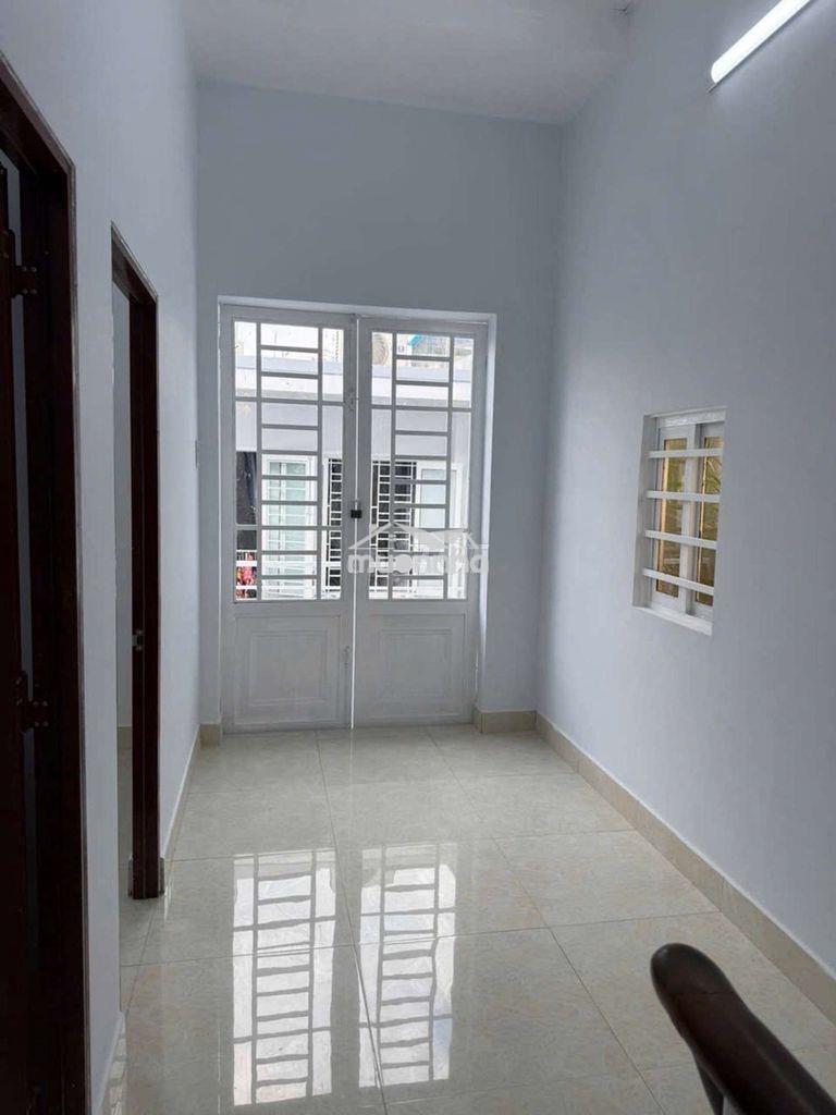 Chính chủ gửi bán gấp căn nhà 56m2, 2 tầng sát kênh tham lương hơn 4t - 3