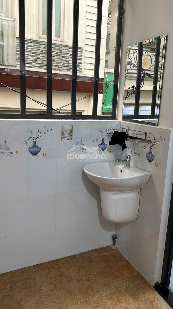 Cho thuê nhà 2pn hẻm xe hơi đường phạm văn bạch quận tân bình  - 4