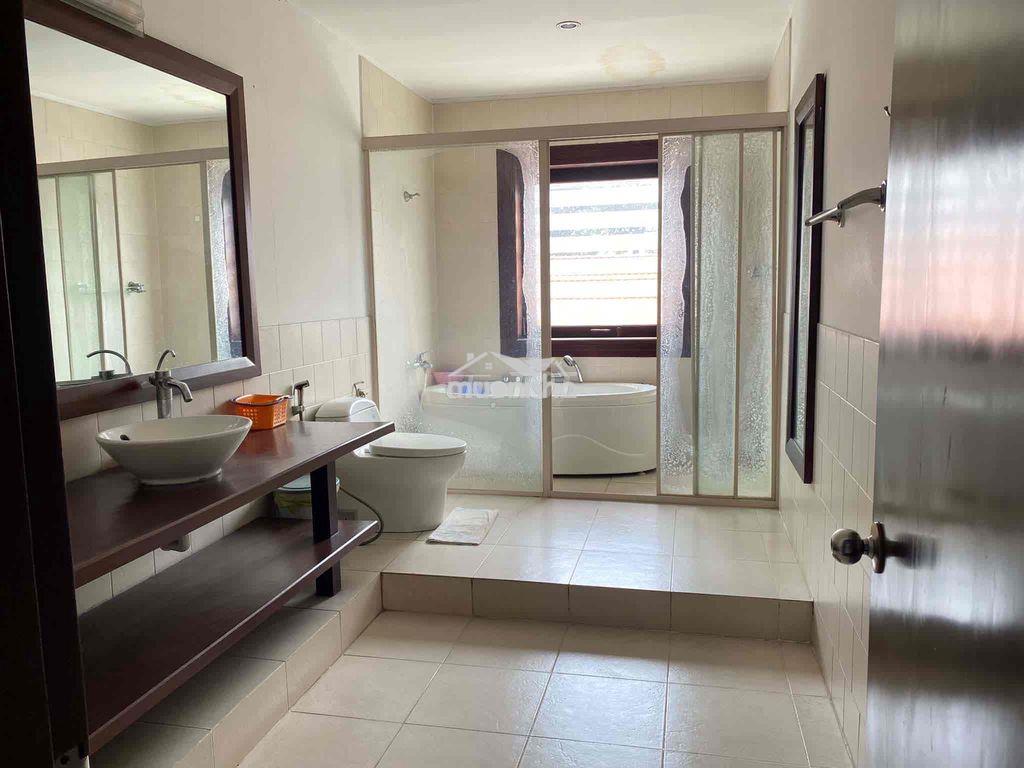Tôi cần cho thuê biệt thự 1000m2 có hồ bơi. 6pn. 6 toilet. - 3